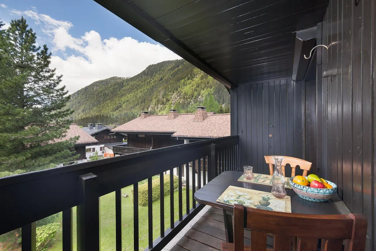 Apartment Appartement Les Cimes De Lognan Chamonix